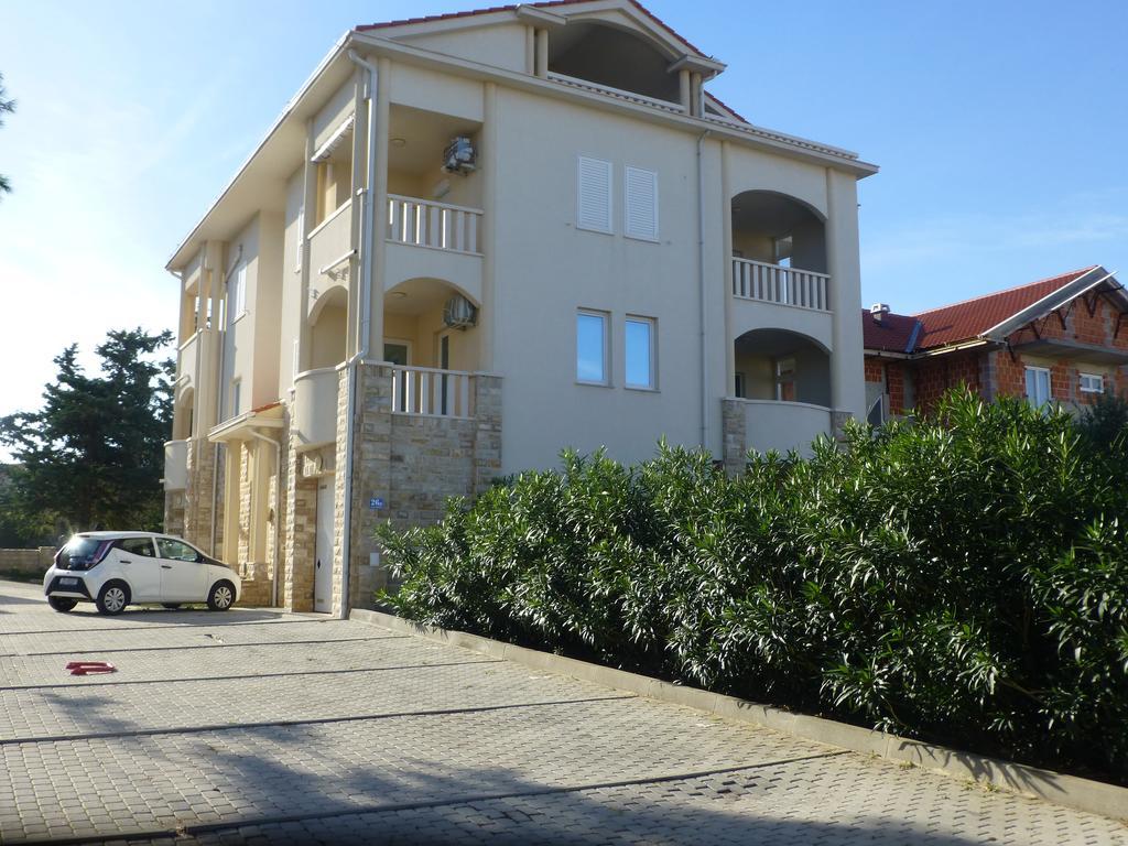Apartment Adrijana Novaglia Esterno foto